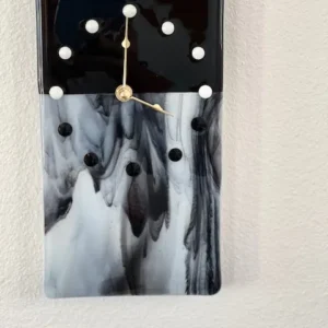 Black and White clock
