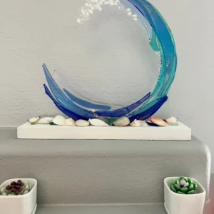 Wave with shells